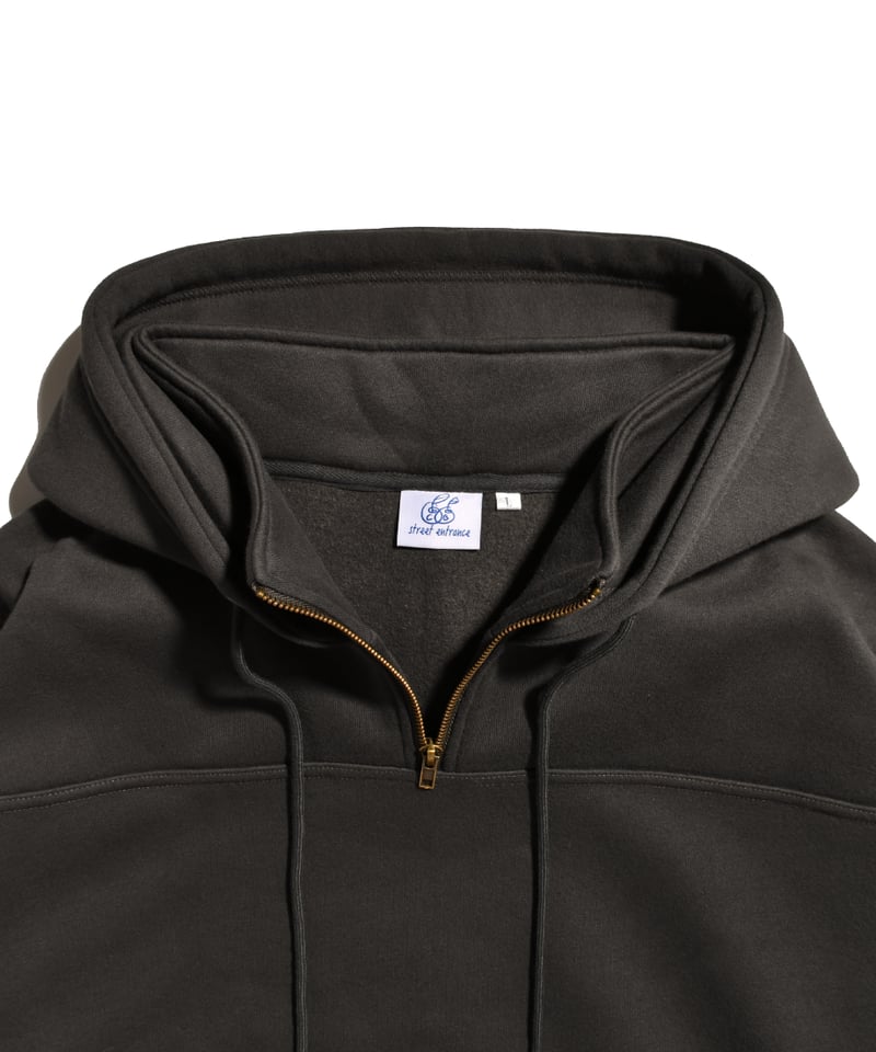 balloon half zip hoodie / Sumi Black | callmeba