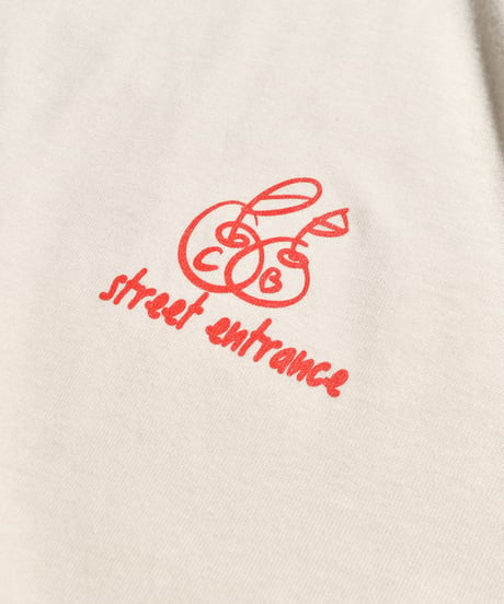 w apple logo tee / beige