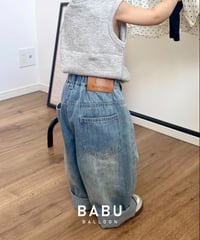 loose denim pants ．
