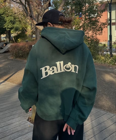 balloon logo box zip hoodie