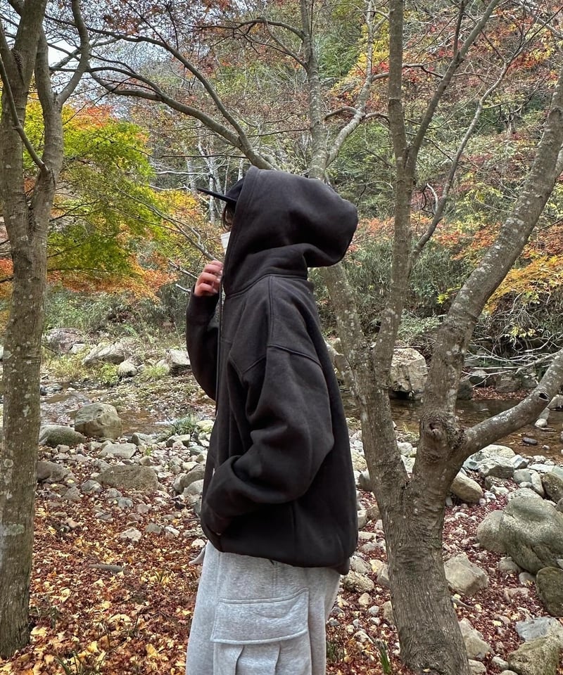 balloon half zip hoodie / Sumi Black | callmeba