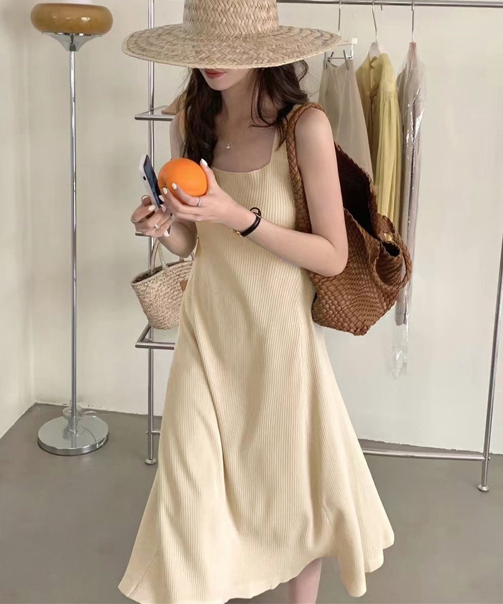 2色 スクエアネック ノースリーブ つぼみシルエット ワンピース 日本倉庫即納】2カラー ニットタンクワンピース スクエアネック