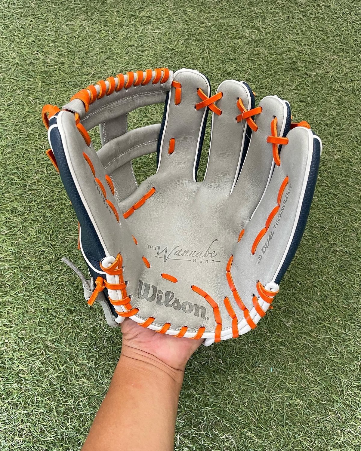 Willson 軟式グローブ　27型　THE WANNABE HERO DUAL Wilson（ウイルソン） ウイルソン/ウィルソン Wilson The Wannabe Hero