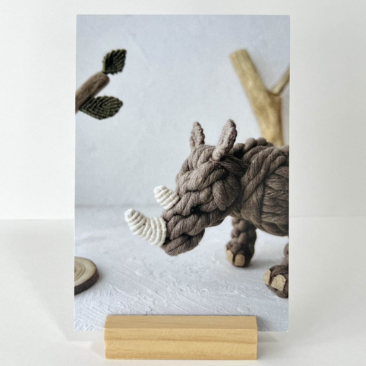 ポストカード(縦)/サイ🦏 | 3D macrame maikel