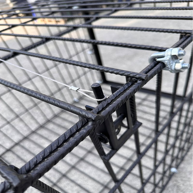 イノシシ・シカ用の箱罠ビッグ 片扉 捕獲機 動物捕獲器 アライグマ