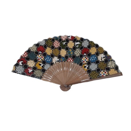 〈婦人用〉ぬのじ扇子　大正猫柄