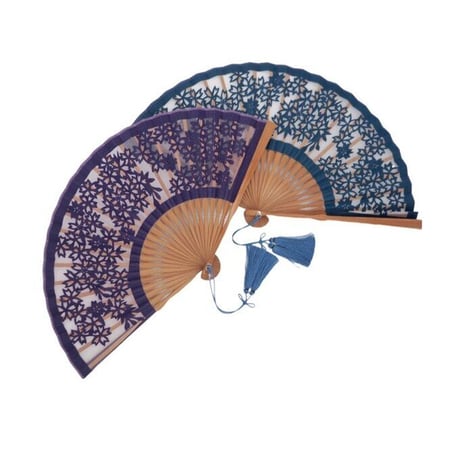 〈婦人用〉切り絵絹扇子　桜柄　紺色