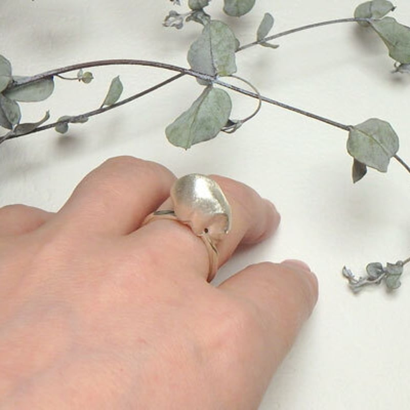 そろーり しろくま リング （シルバー） | shirokuma-microzoo