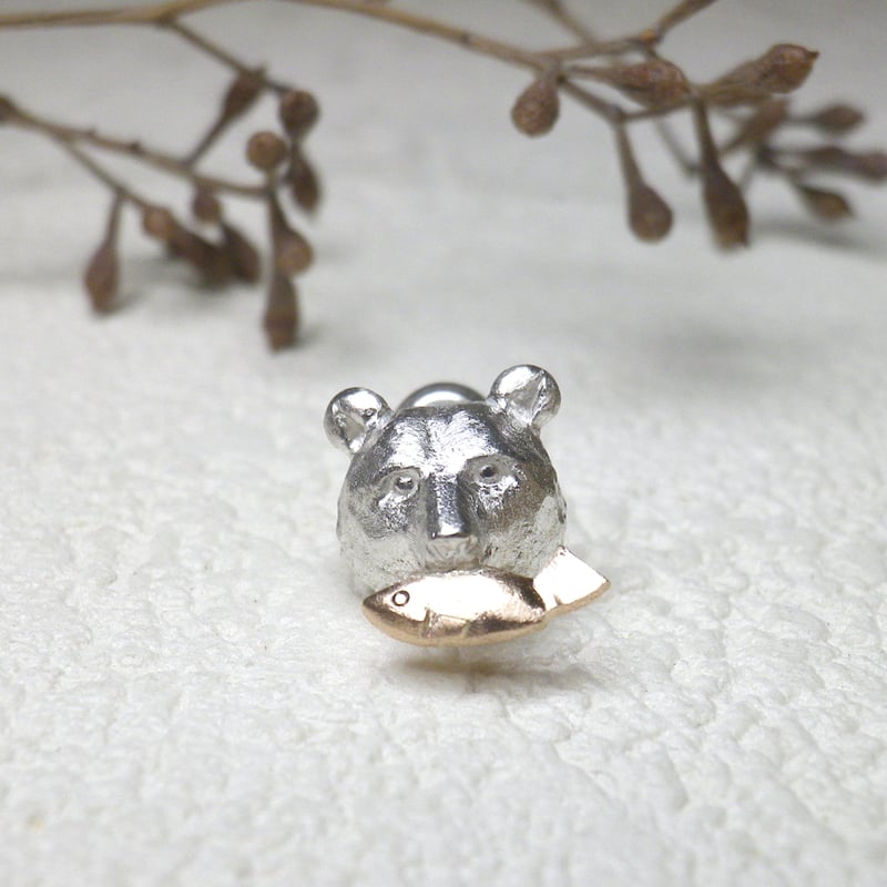 くまとしゃけ kumao ピアス (シルバー・K10ピンクゴールド くまとしゃけ kumao ピアス (シルバー・K10ピンクゴールド