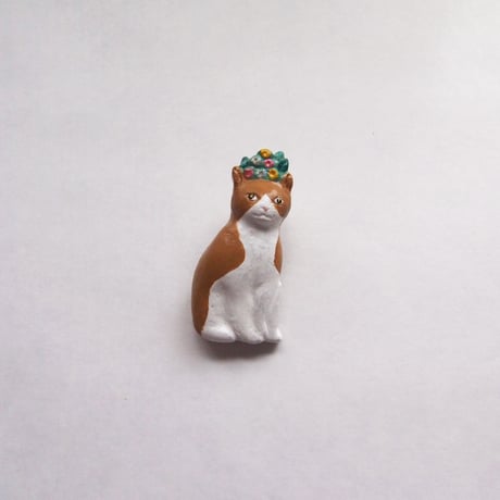 花盛られ猫〈ピンブローチ〉