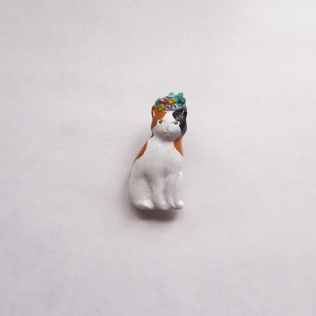 花盛られ猫〈ピンブローチ〉