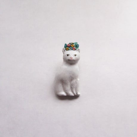 花盛られ猫〈ピンブローチ〉