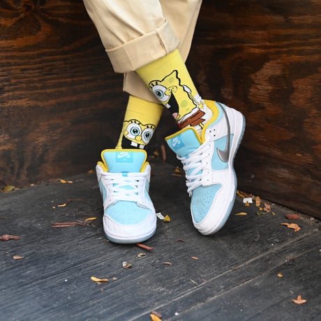 MEDIUM FEET - SPONGEBOB SMILEPANTS