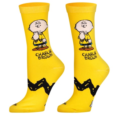 MEDIUM FEET - CHARLIE BROWN