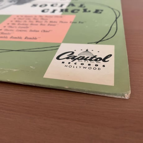 BETTY HUTTON - a Square in The Social Circle (CAPITOL H256)