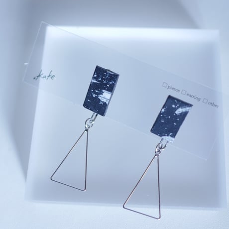 2way yureru triangle ピアス