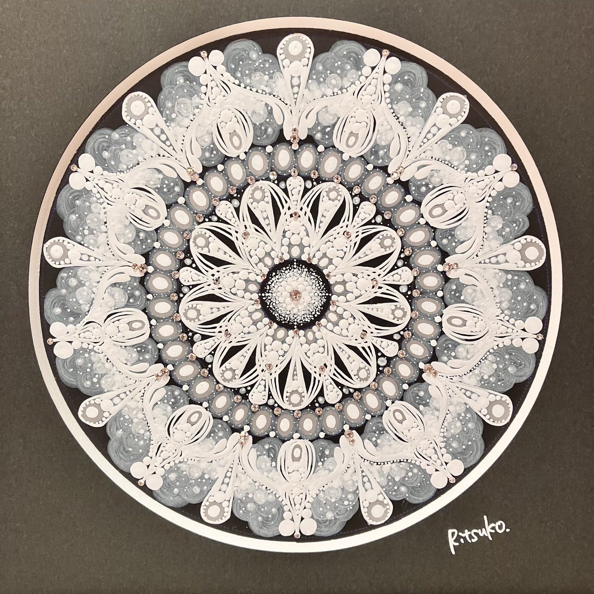 在庫処分セール!!華道の本　【花曼荼羅】主婦の友社　生け花作品集 在庫処分セール!!華道の本 【花曼荼羅】主婦の友社 生け花作品集