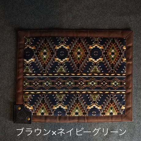 柄の敷物