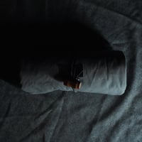 ウールの敷物1（ダークグレー×ダークブラウン）