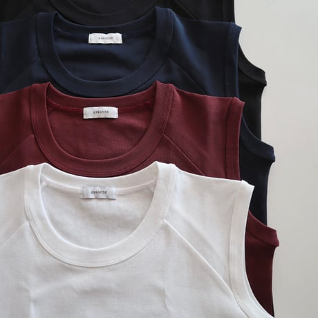 assiette ノースリーブTシャツ