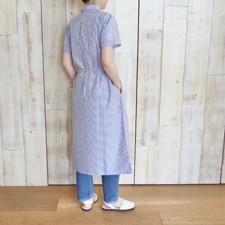 AVARCA PONS レザーストラップサンダル