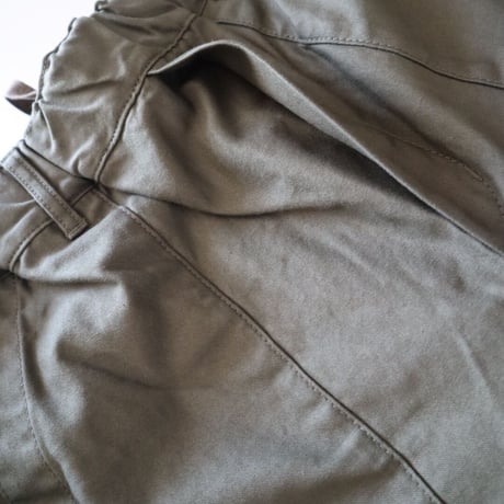 TRAVAIL MANUEL バックサテンファティーグパンツ