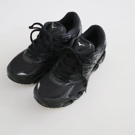 MIZUNO WAVE PROPHECY LS スニーカー