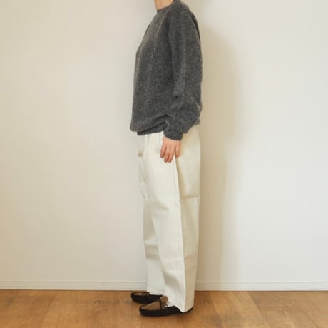 JOHN TULLOCH クルーネックニット