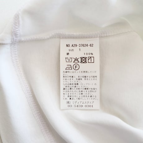 assiette ノースリーブTシャツ