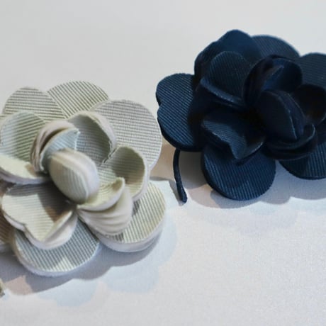 アトリエ染花　コサージュcamellia