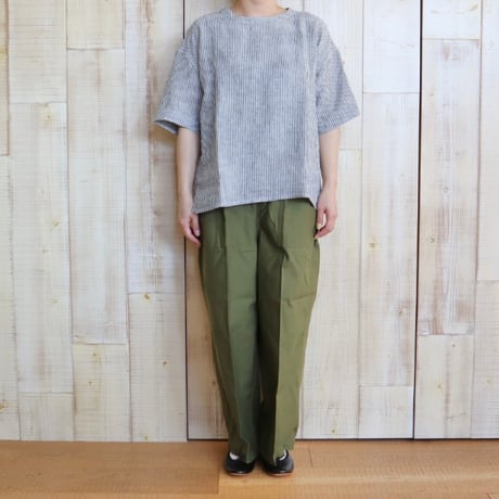 TISSU リネン後ろボタンブラウス