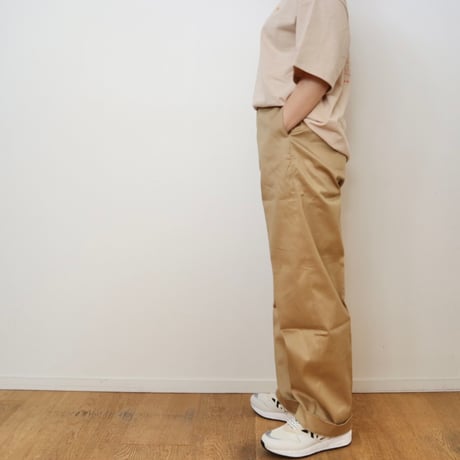 KHA:KI チノパンツ