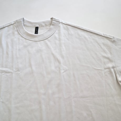 TRAVAIL MANUEL クラシック天竺スリットTシャツ