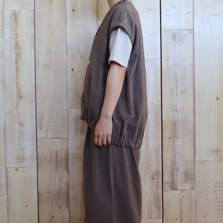 MANON タフタオーバーベスト