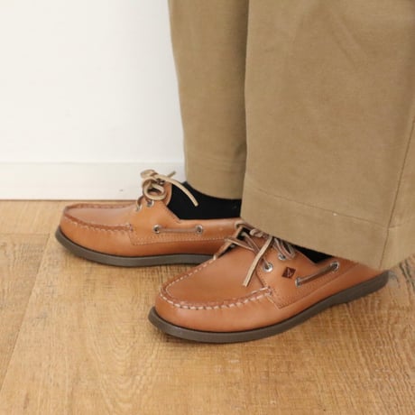 SPERRY woman boat shoes