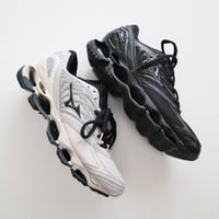 MIZUNO WAVE PROPHECY LS スニーカー