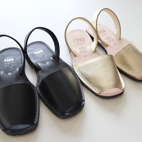 PONS レザーサンダル