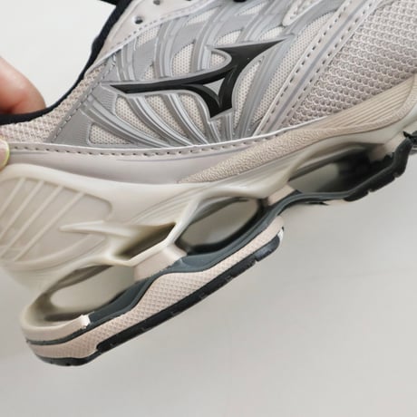 MIZUNO WAVE PROPHECY LS スニーカー