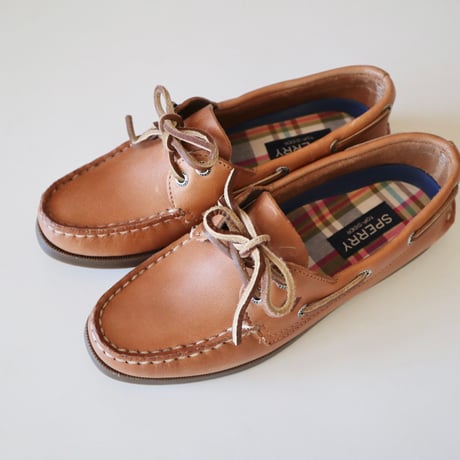 SPERRY woman boat shoes