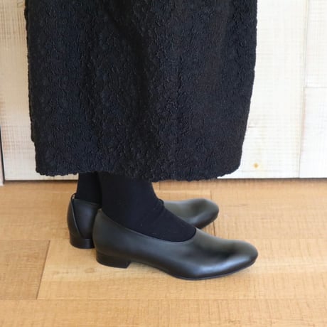 hcubuch レザーフラットシューズ