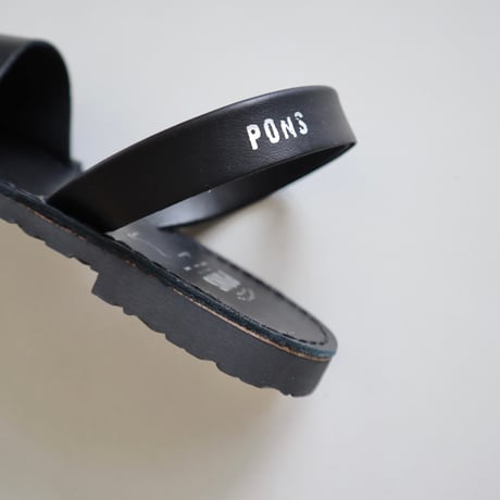 PONS レザーサンダル