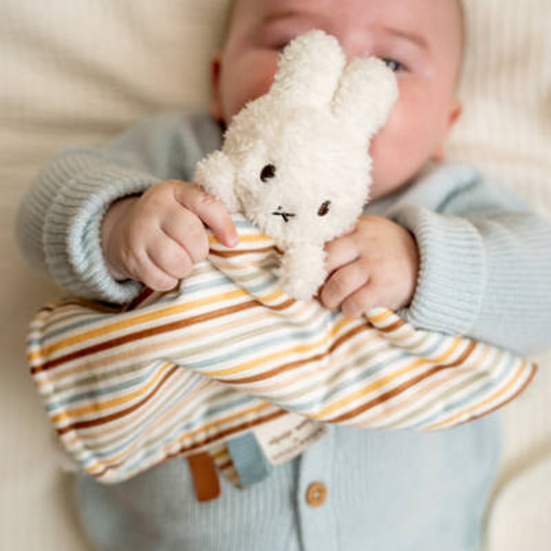 carlaトップス美品　Miffy miffyコラボ】70THドールチャーム（キーケース・キーホルダー