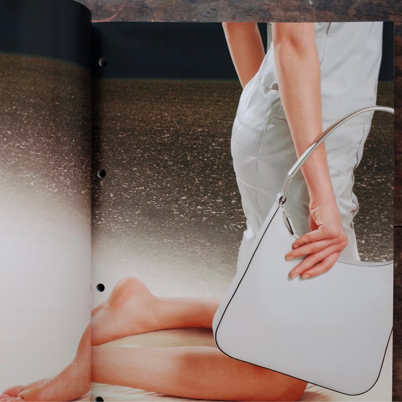 NORBERT SCHOERNER PRADA ARCHIVE写真集 ORM - フォトグラファーのNorbert Schoernerが1998年 – 2002年の
