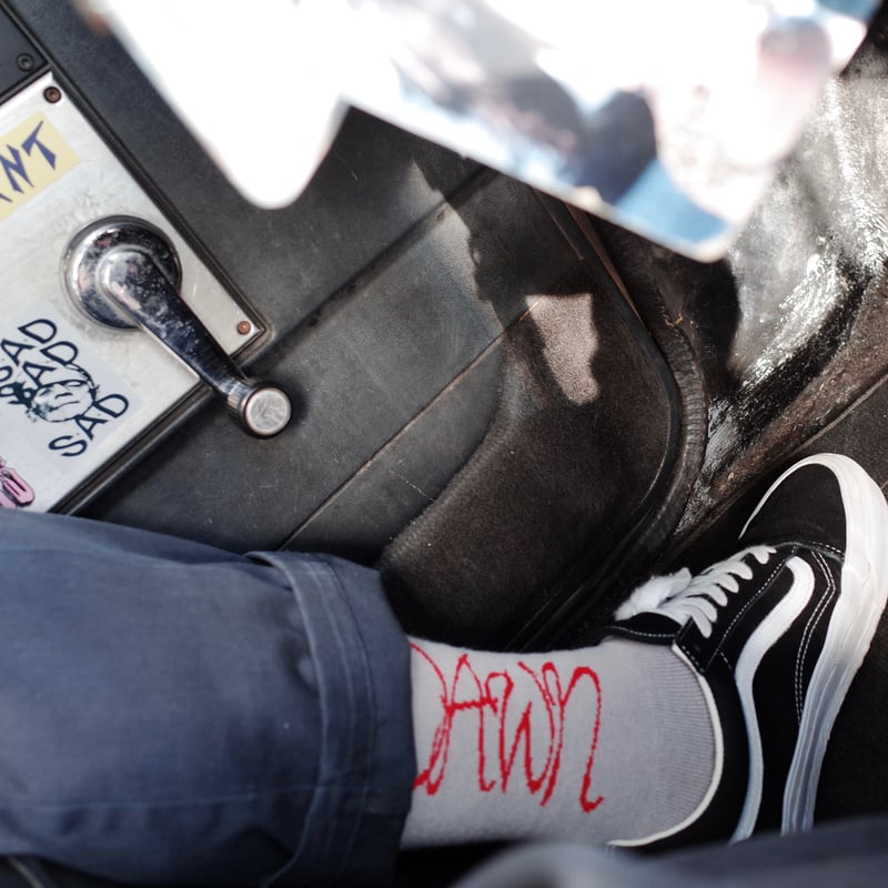 MY LOADS ARE LIGHT Socks | YIN-YANG BOOKS