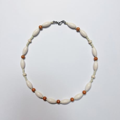wood beads necklace