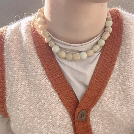 vintage matte glass necklace