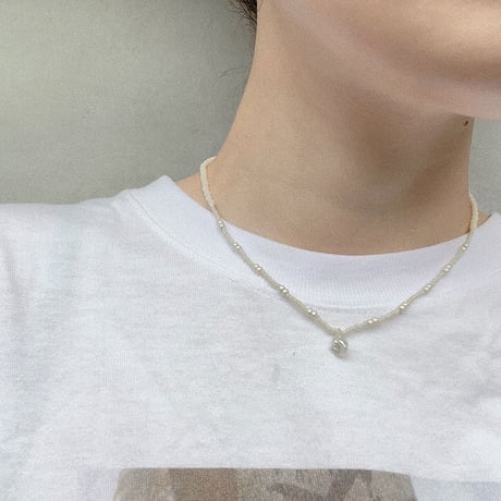 Delicate pearl necklace