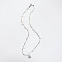 Delicate pearl necklace