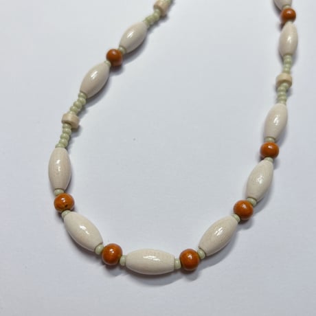 wood beads necklace