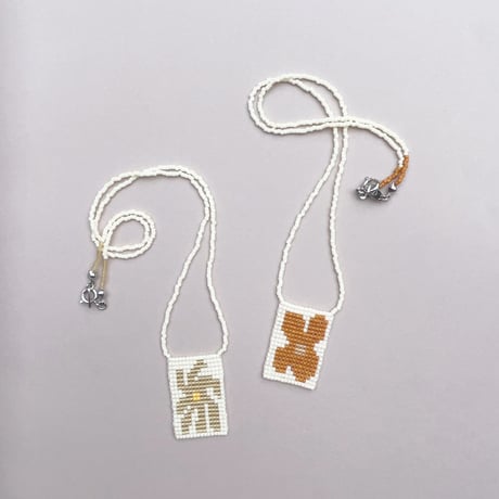 stitch flower necklace